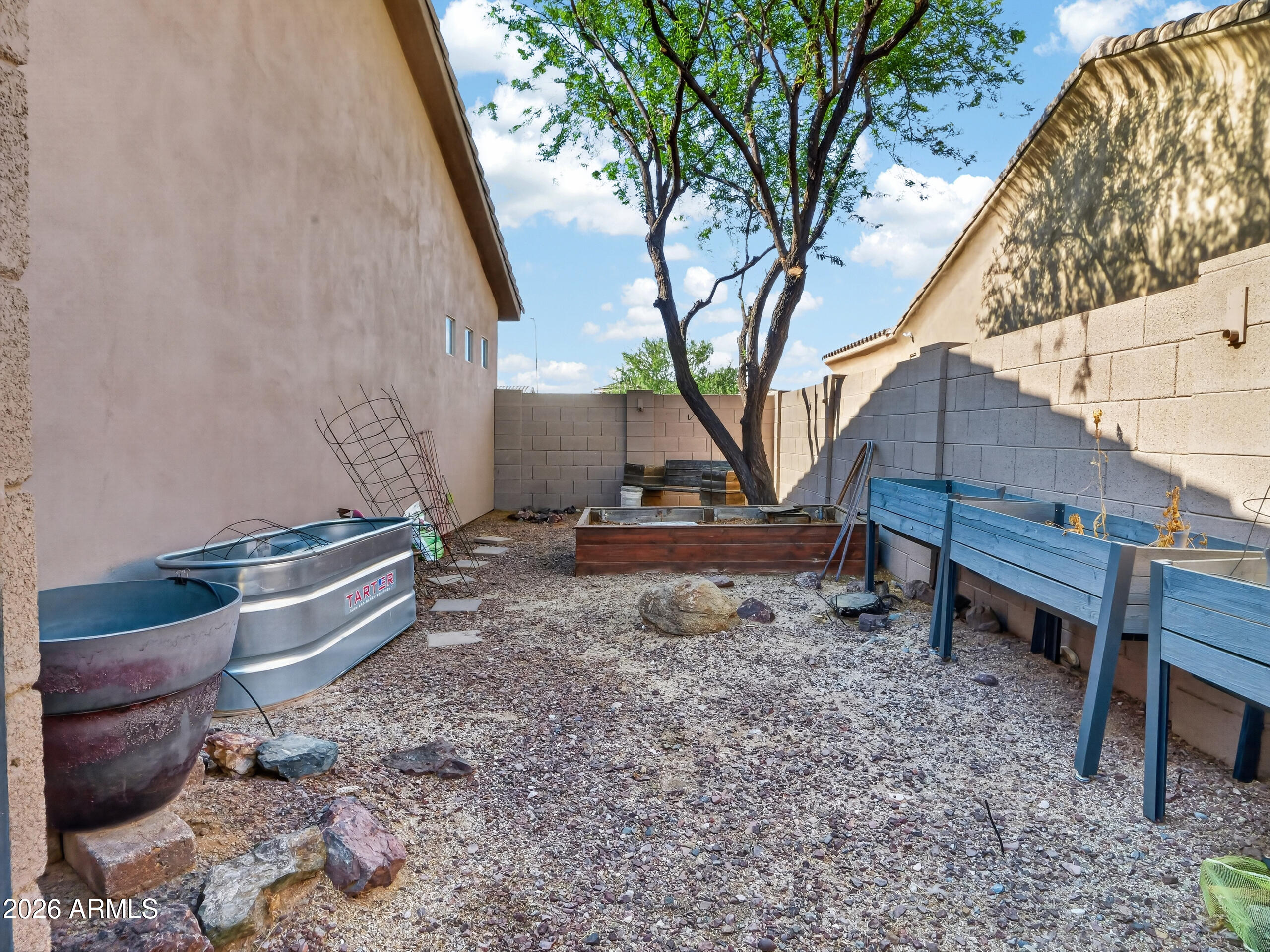 1915 East Latona Road Phoenix, AZ 85042 - Photo 39 of 48