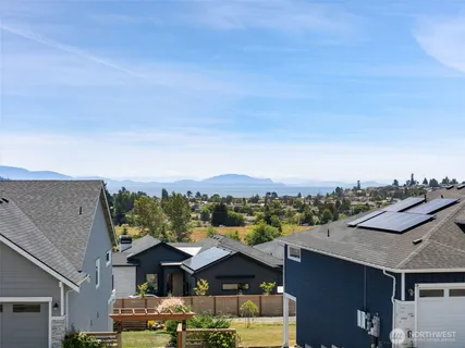 $785,000 | 5416 Lonicera Drive, Blaine, WA 98230