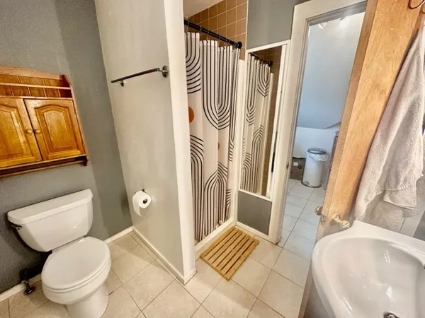 $2,600 | 70 Roseland Street, Unit 3, Somerville, MA 02143