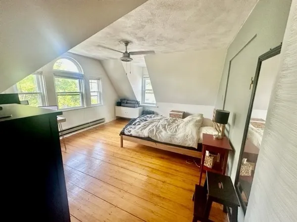 $2,600 | 70 Roseland Street, Unit 3, Somerville, MA 02143