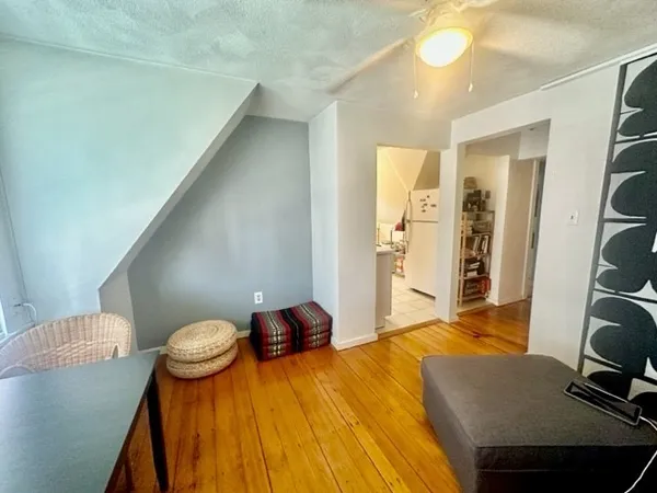 $2,600 | 70 Roseland Street, Unit 3, Somerville, MA 02143
