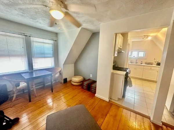 $2,600 | 70 Roseland Street, Unit 3, Somerville, MA 02143