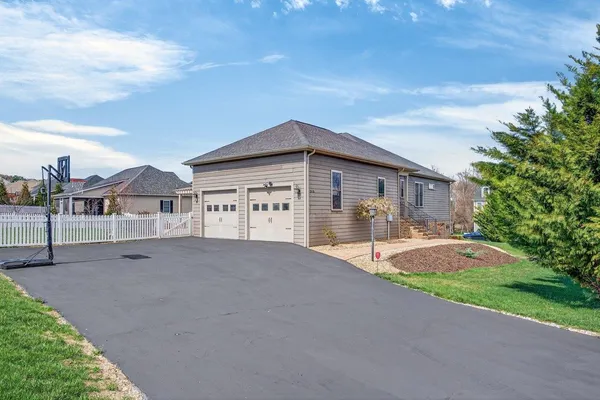 $865,000 | 2005 Marigold Circle, Harrisonburg, VA 22801