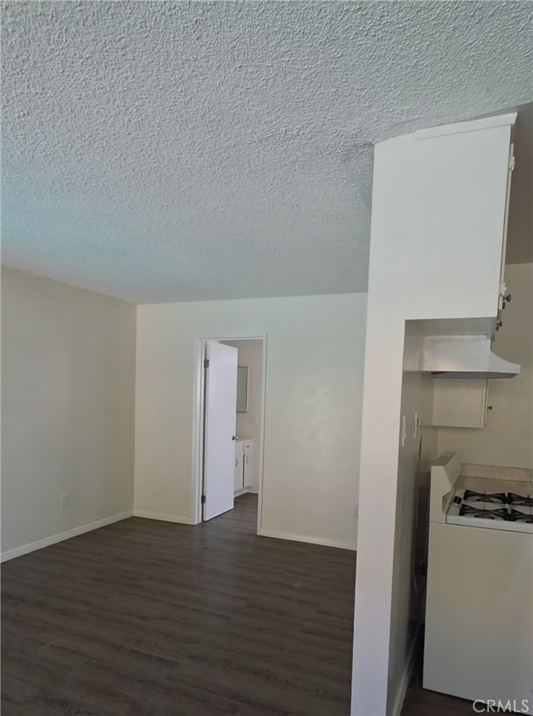 5180 Tyler Street, Unit 19 Riverside, CA 92503 - Photo 5 of 12