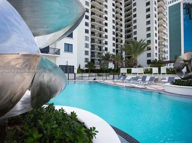$4,999 | 999 Southwest 1st Avenue, Unit 3204, Miami, FL 33130