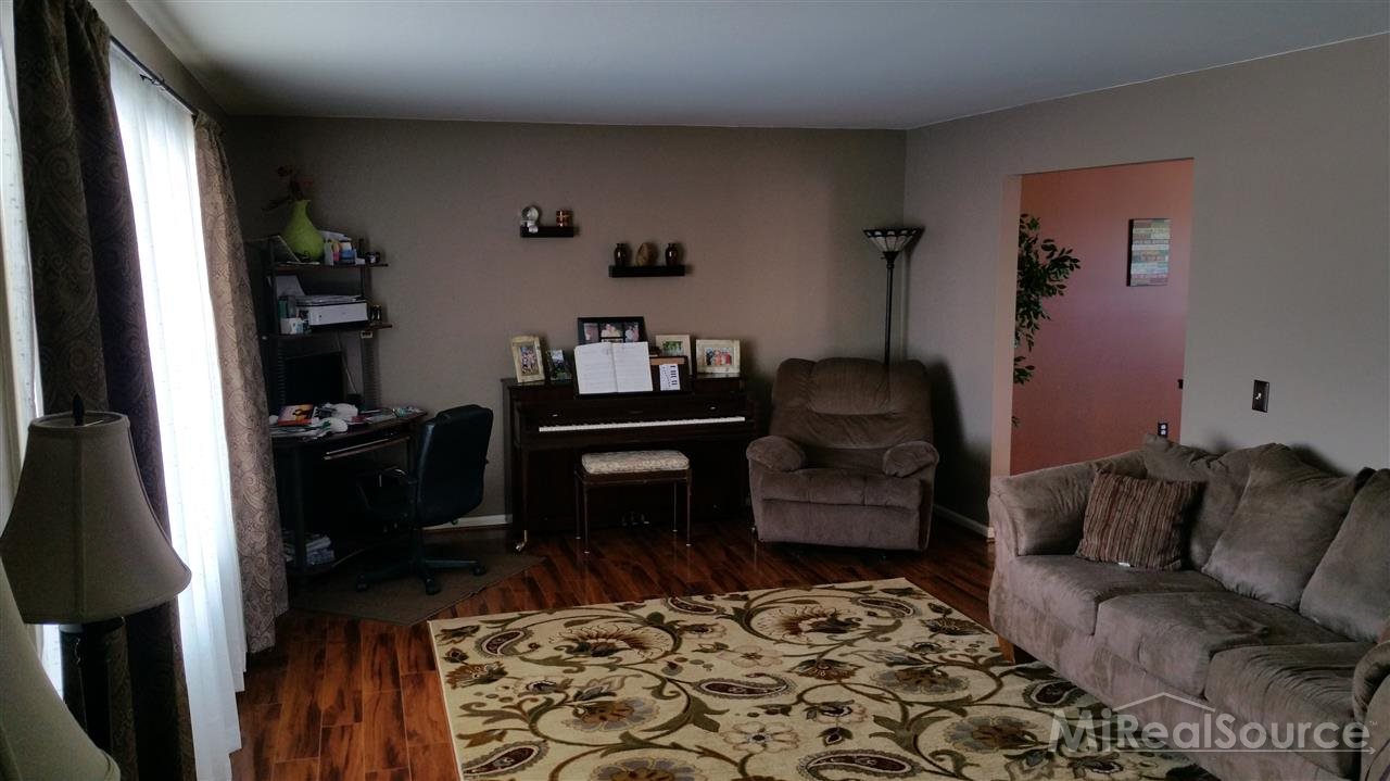 5811 State Road Fort Gratiot, MI 48059 - Photo 11 of 27