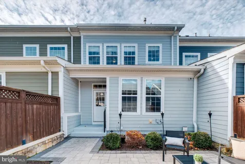 $675,000 | 5812 Lois Lane, Ellicott City, MD 21043