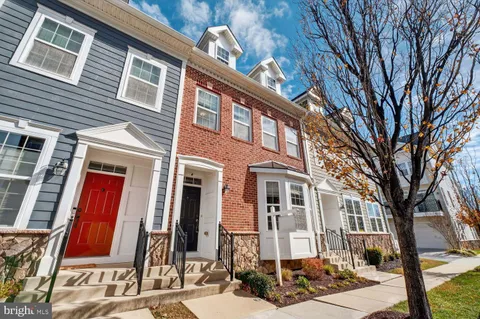 $675,000 | 5812 Lois Lane, Ellicott City, MD 21043