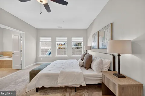 $675,000 | 5812 Lois Lane, Ellicott City, MD 21043