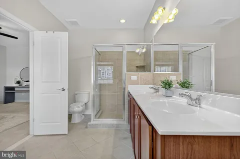 $675,000 | 5812 Lois Lane, Ellicott City, MD 21043