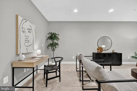 $675,000 | 5812 Lois Lane, Ellicott City, MD 21043