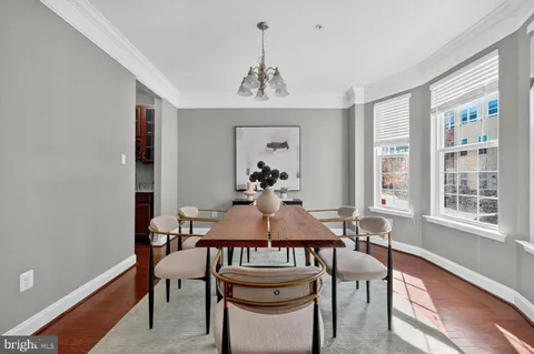 $675,000 | 5812 Lois Lane, Ellicott City, MD 21043