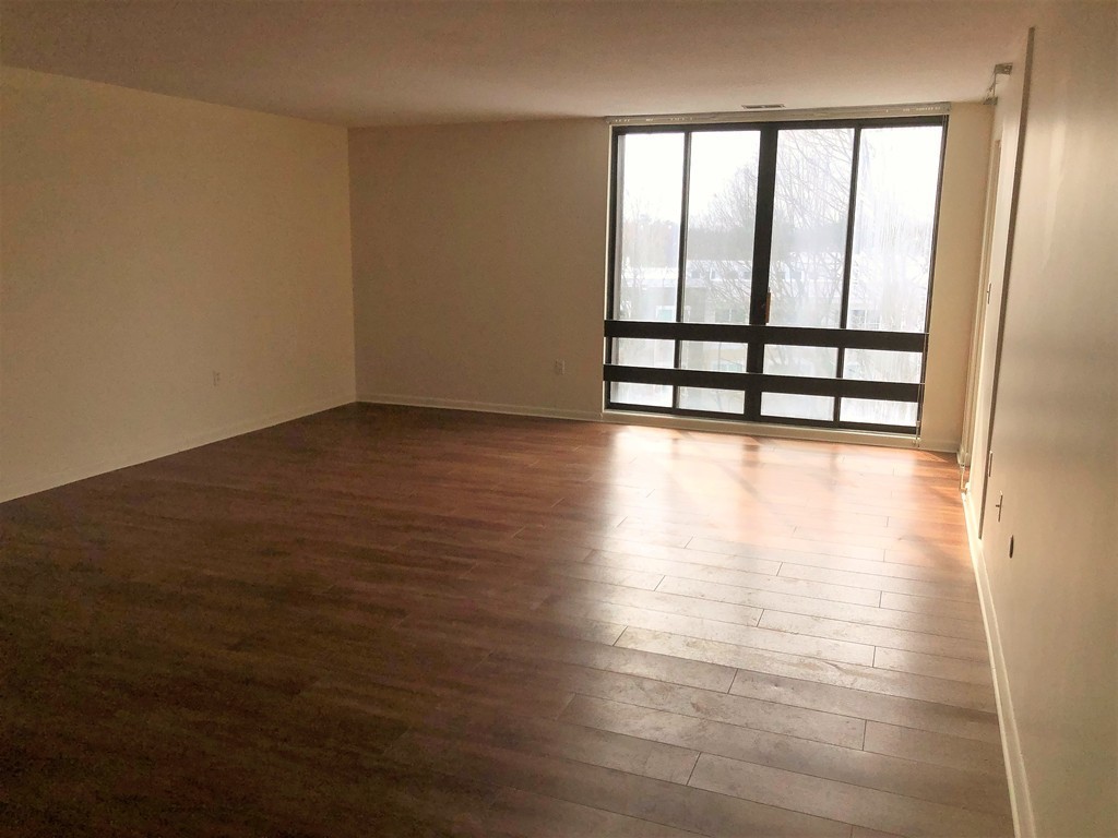406 Paradise Road, Unit 4PHC Swampscott, MA 01907 - Photo 6 of 25 Gallery Image 6