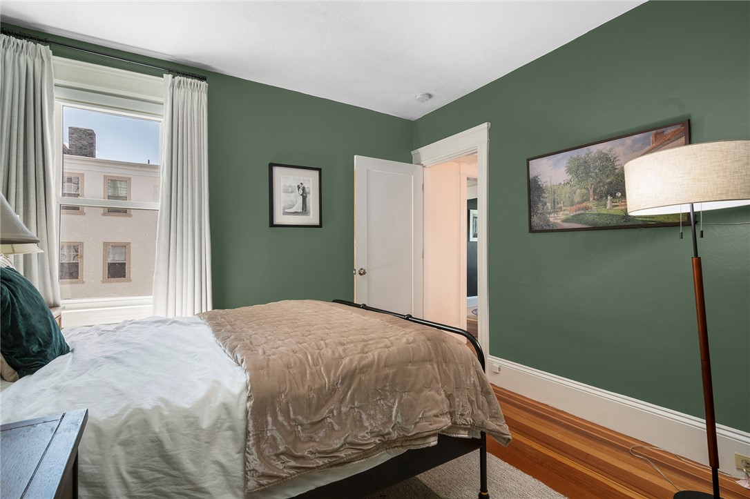 127 Irving Avenue, Unit 4 Providence, RI 02906 - Photo 12 of 29