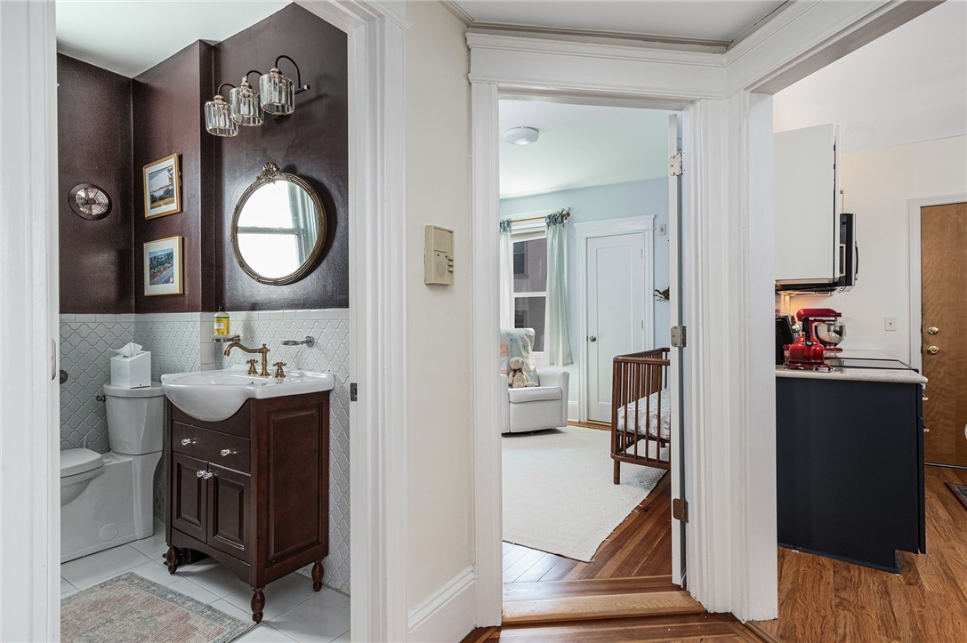 127 Irving Avenue, Unit 4 Providence, RI 02906 - Photo 14 of 29