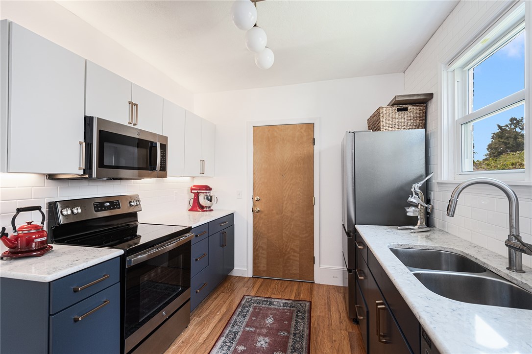 127 Irving Avenue, Unit 4 Providence, RI 02906 - Photo 16 of 29