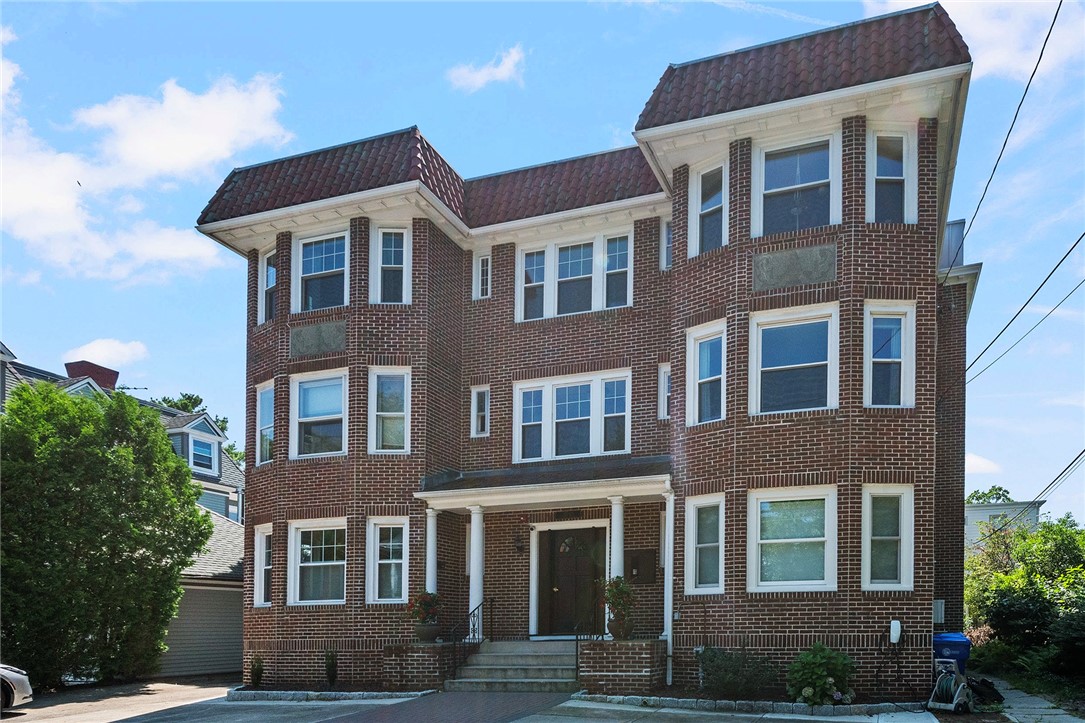 127 Irving Avenue, Unit 4 Providence, RI 02906 - Photo 26 of 29