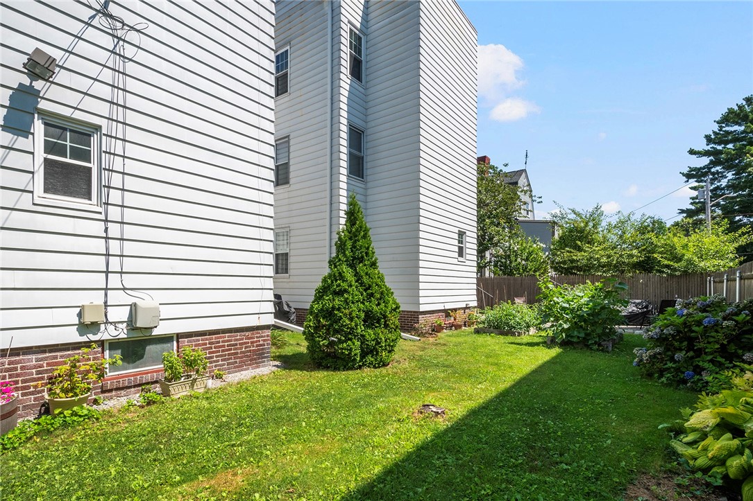 127 Irving Avenue, Unit 4 Providence, RI 02906 - Photo 28 of 29