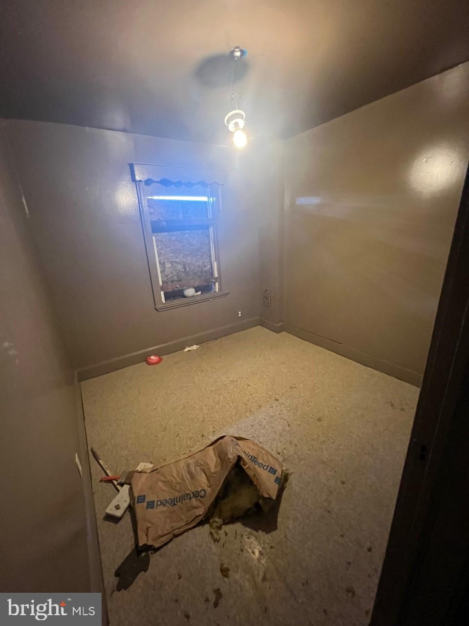 3024 South Atlanta Road Camden, NJ 08104 - Photo 5 of 11 Room 1