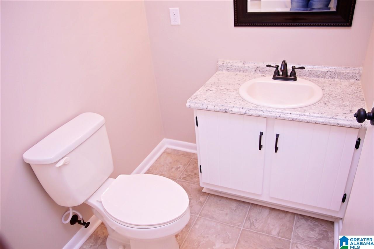 225 Pinecrest Drive Weaver, AL 36277 - Photo 10 of 40