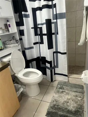 $180,000 | 606 West 81st Street, Unit 210, Hialeah, FL 33014