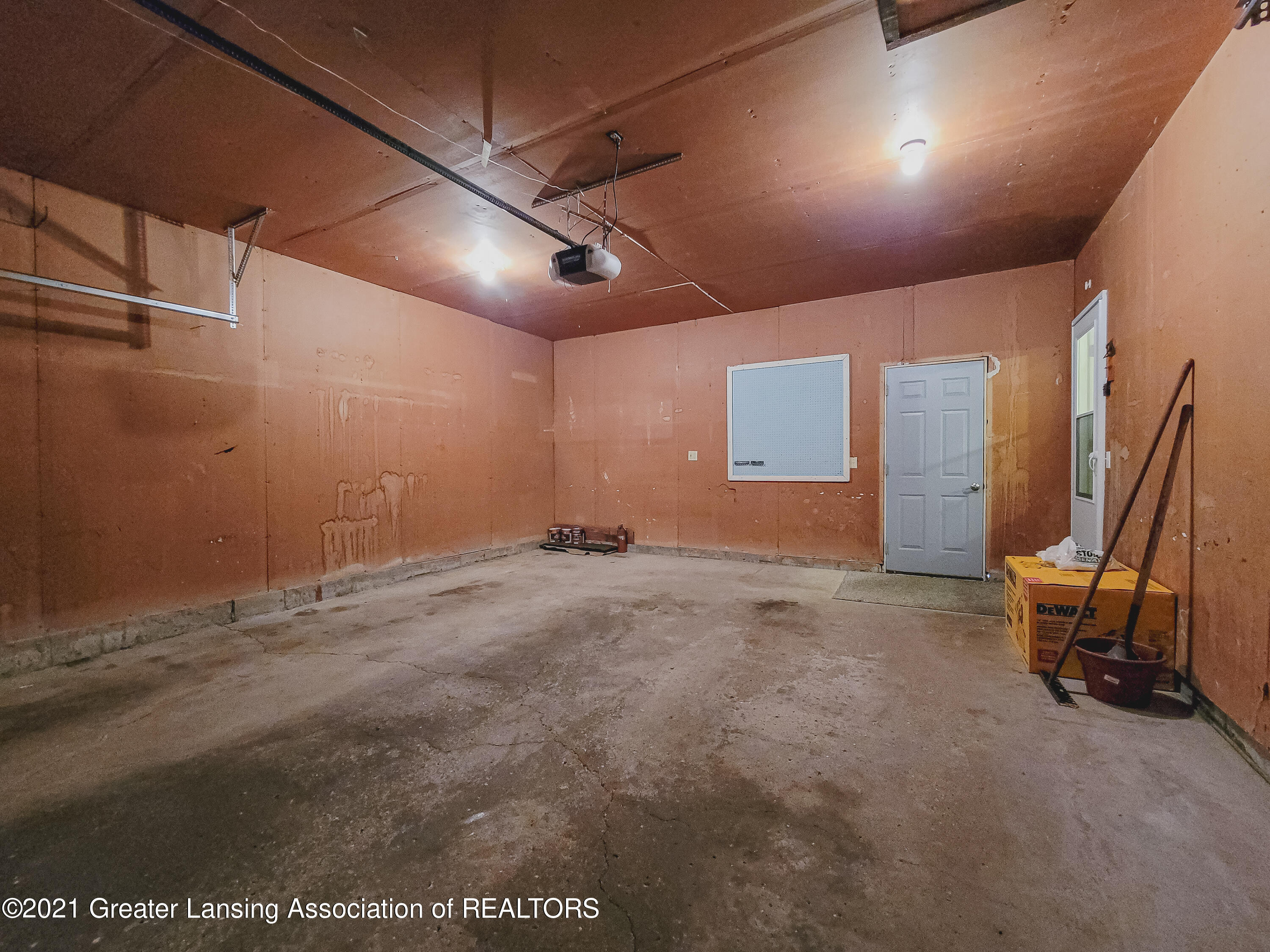 2401 Byrnes Road Lansing, MI 48906 - Photo 28 of 30 2401 Byrnes Rd., Lansing MI-27