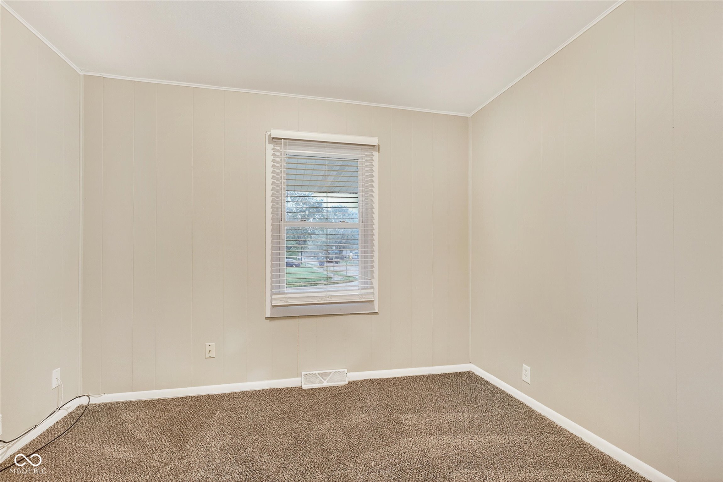 307 Crestview Court Chesterfield, IN 46017 - Photo 17 of 27