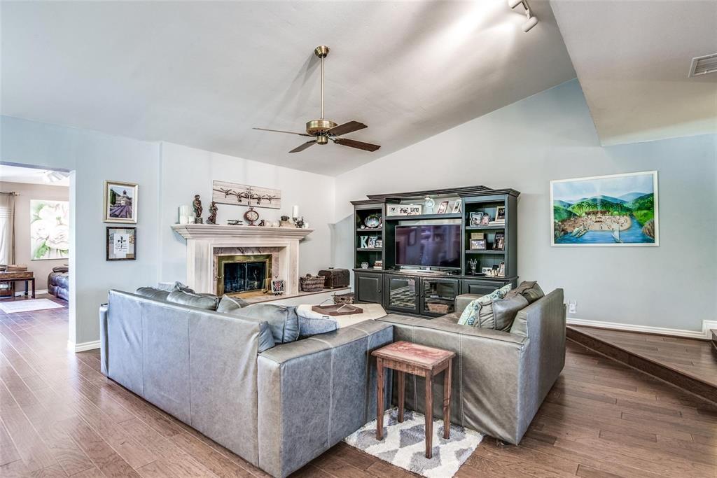 6607 Roundrock Road Dallas, TX 75248 - Photo 11 of 25
