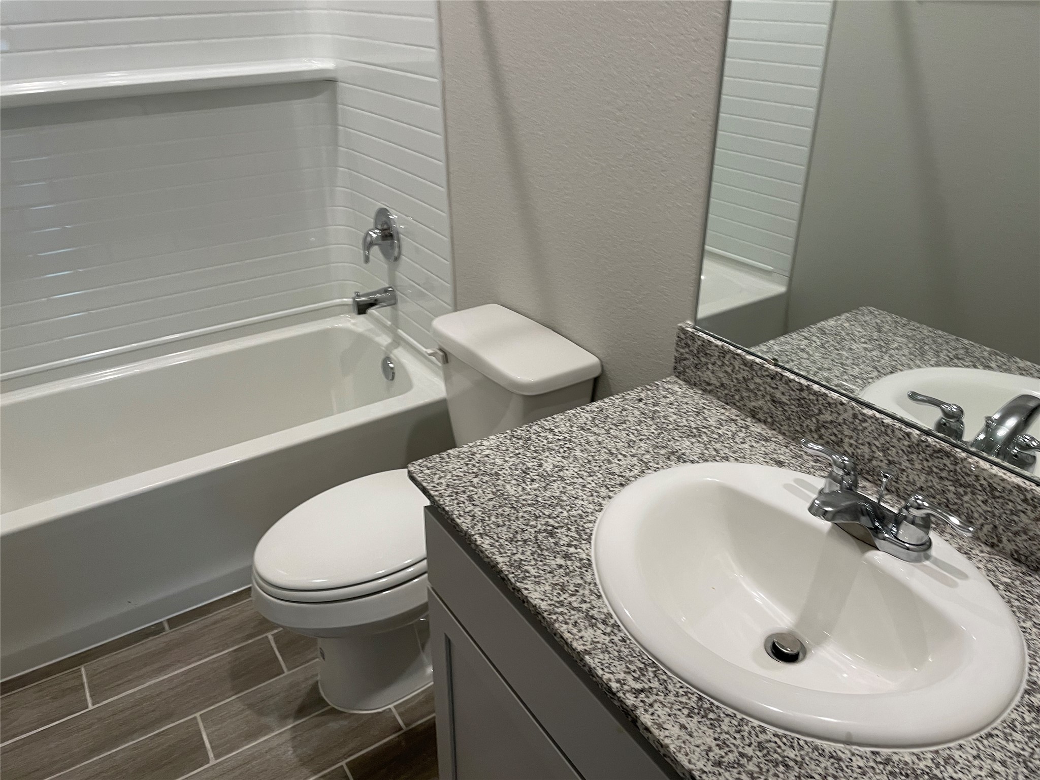 823 Redinger Ridge Drive Houston, TX 77336 - Photo 10 of 11 Gallery Image 10
