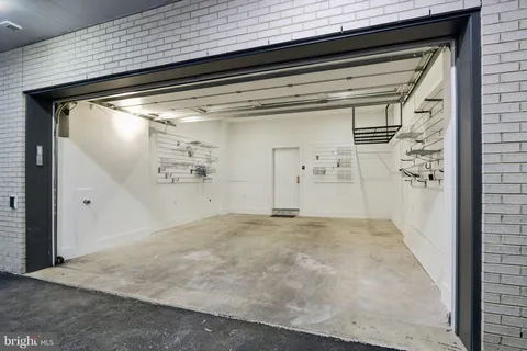 $3,250,000 | 207 South 22nd Street, Philadelphia, PA 19103
