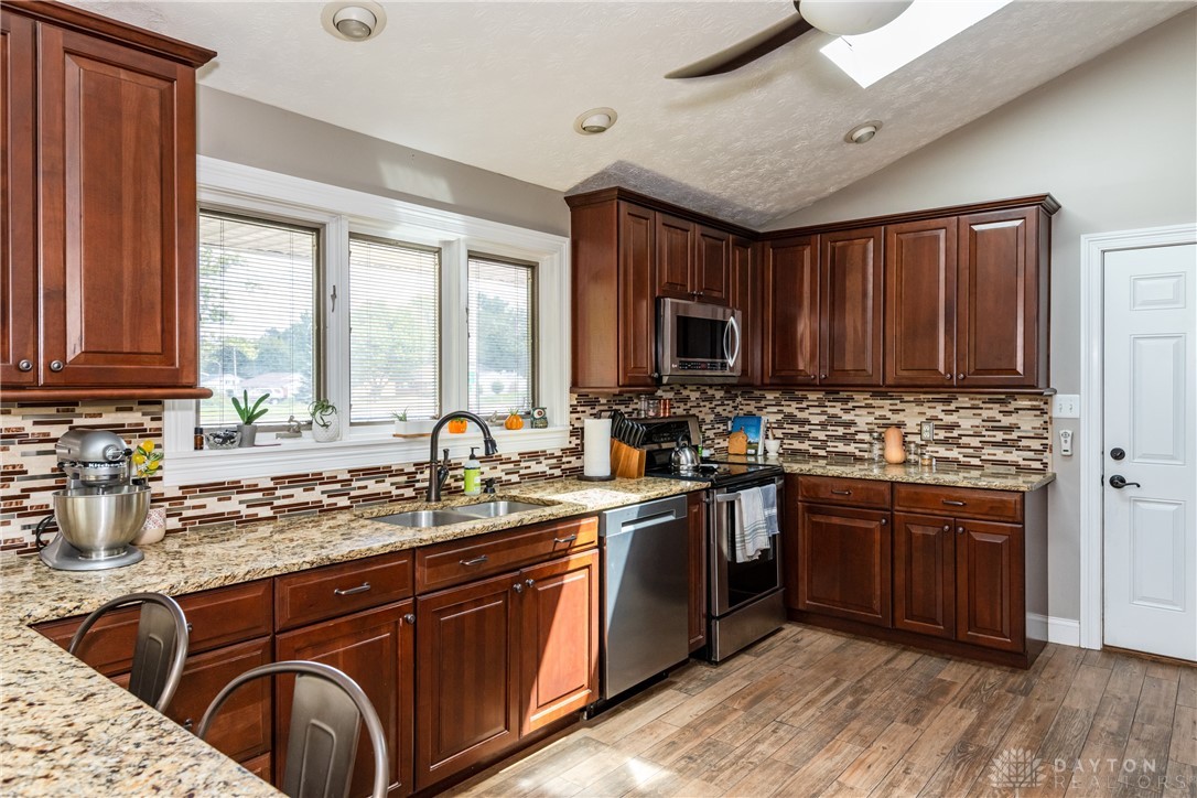 2530 East Stroop Road Kettering, OH 45440 - Photo 13 of 52 Gallery Image 13