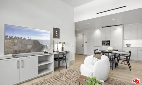 $5,495 | 130 South Sepulveda Boulevard, Unit 203, Los Angeles, CA 90049