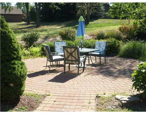 470 Center Grange Road Monaca, PA 15061 - Photo 14 of 18 Patio/Deck.