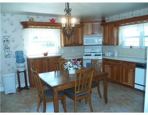 470 Center Grange Road Monaca, PA 15061 - Photo 3 of 18 Kitchen.