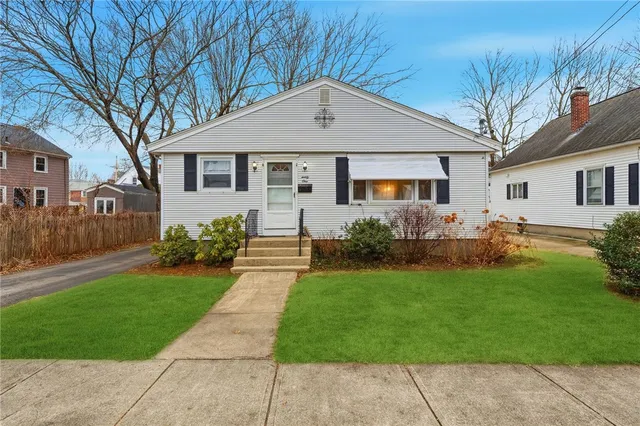 $430,000 | 21 Webb Street, Providence, RI 02908