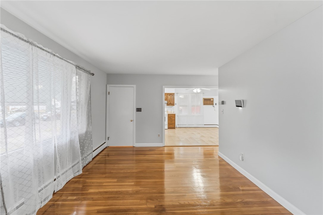 21 Webb Street Providence, RI 02908 - Photo 11 of 38