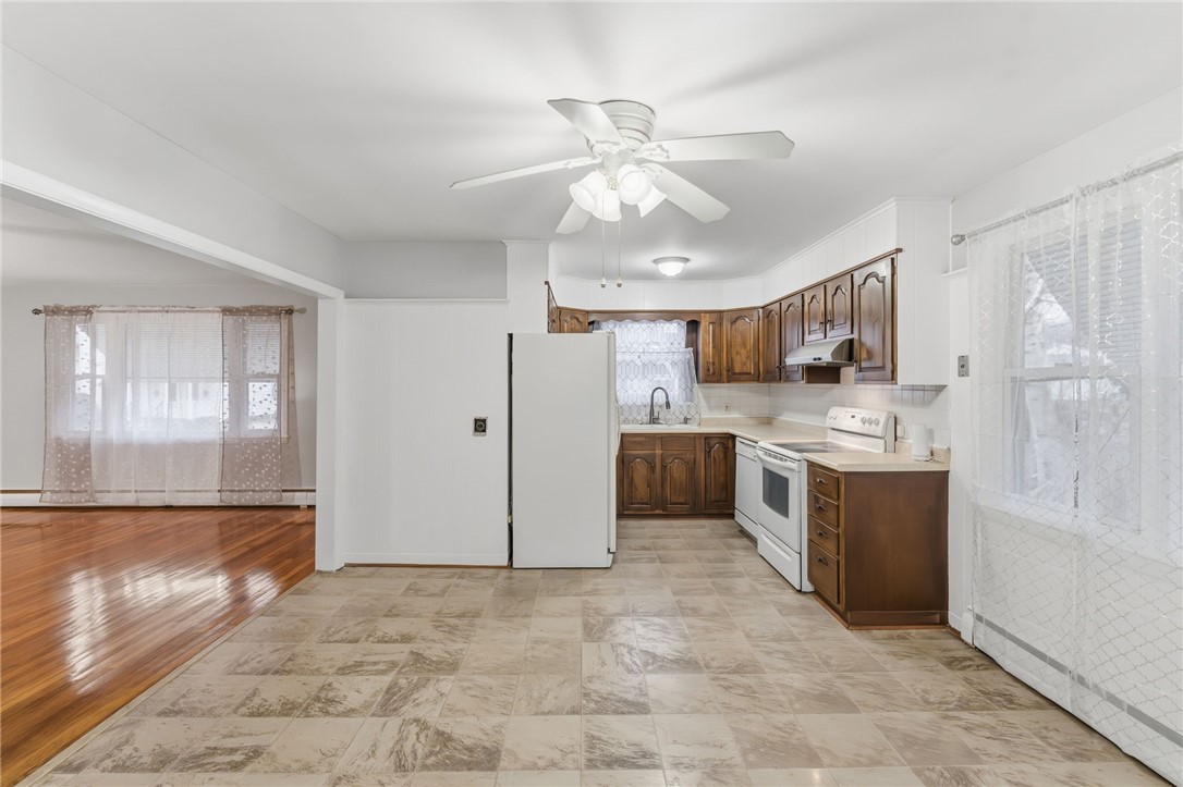 21 Webb Street Providence, RI 02908 - Photo 14 of 38