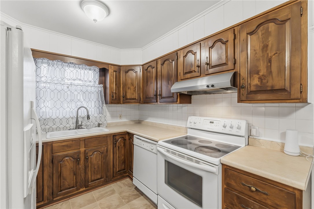 21 Webb Street Providence, RI 02908 - Photo 18 of 38