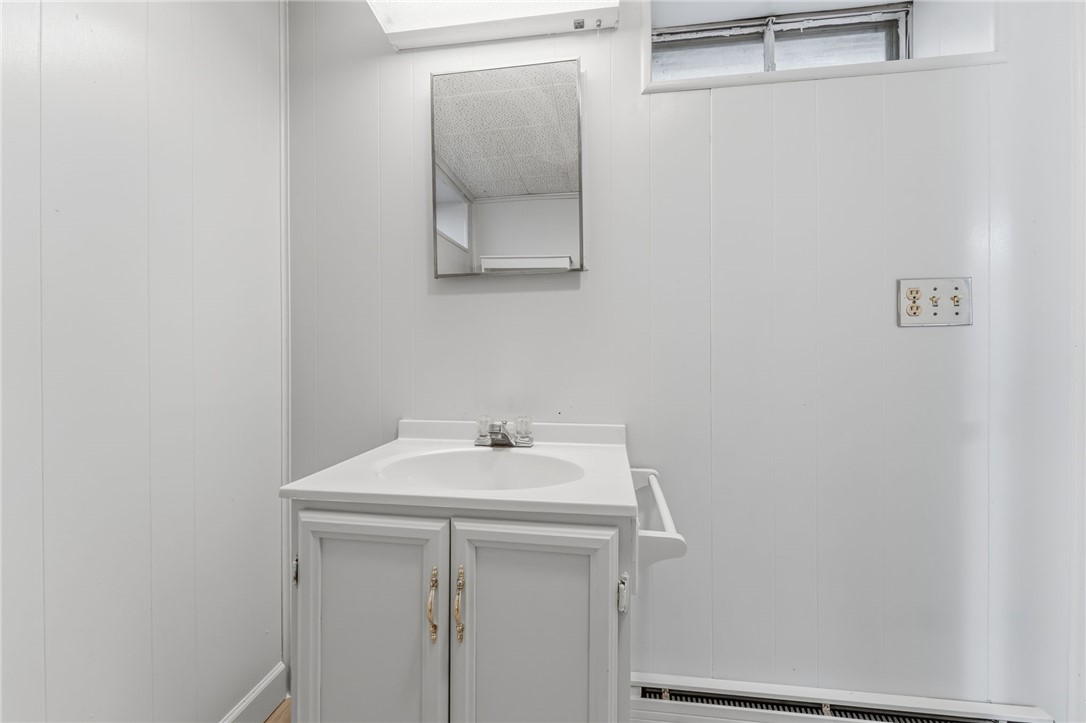 21 Webb Street Providence, RI 02908 - Photo 35 of 38