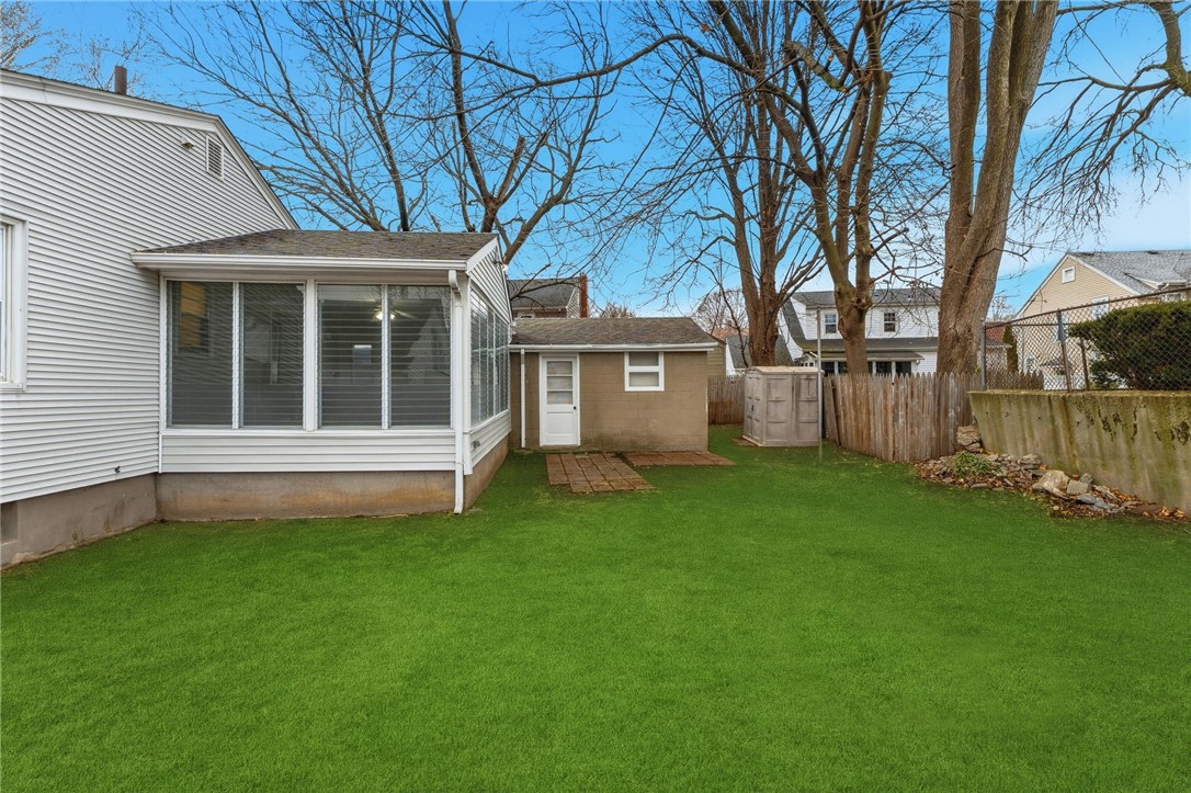 21 Webb Street Providence, RI 02908 - Photo 6 of 38