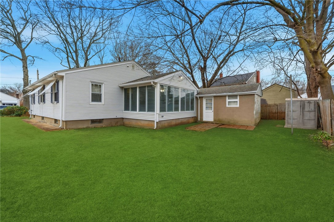 21 Webb Street Providence, RI 02908 - Photo 7 of 38