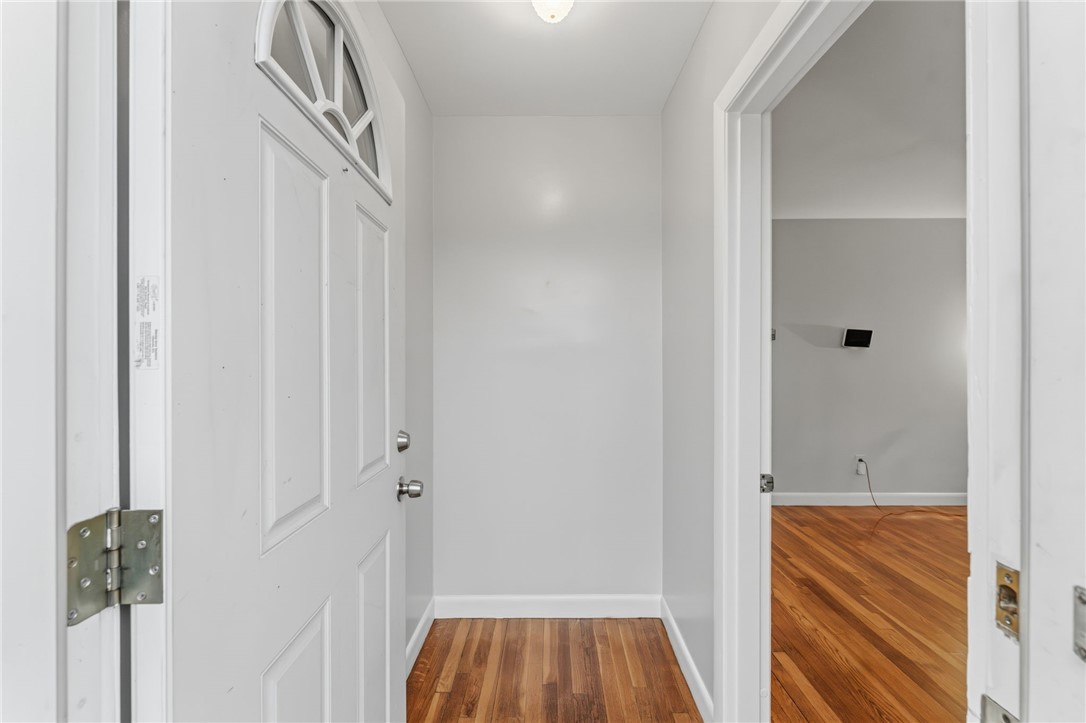 21 Webb Street Providence, RI 02908 - Photo 10 of 38