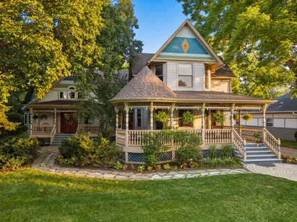 $2,650,000 | 636 North Dunton Avenue, Arlington Heights, IL 60004