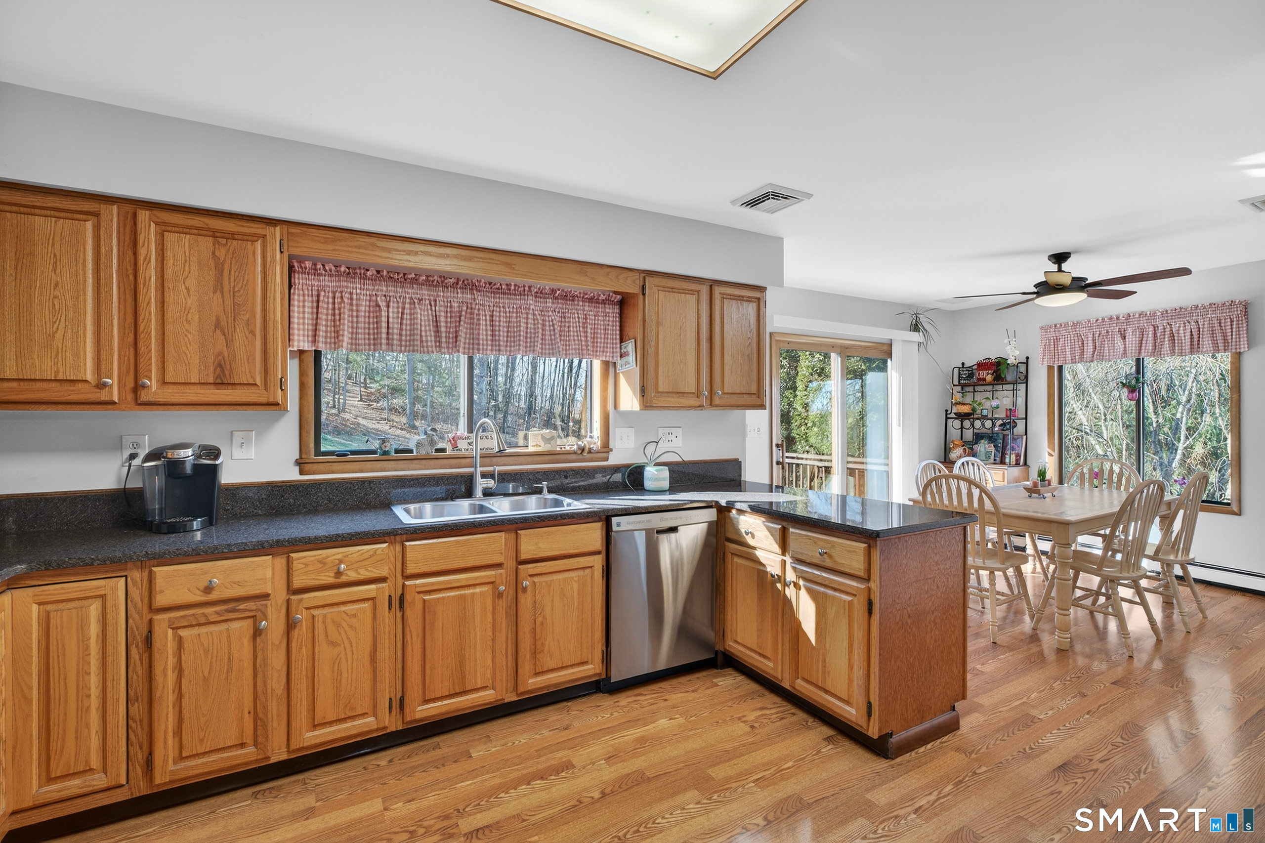 28 Oakcrest Road Oxford, CT 06478 - Photo 18 of 30