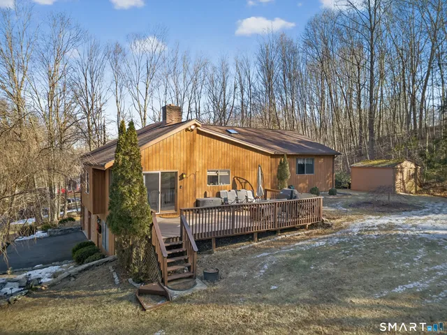 $650,000 | 28 Oakcrest Road, Oxford, CT 06478