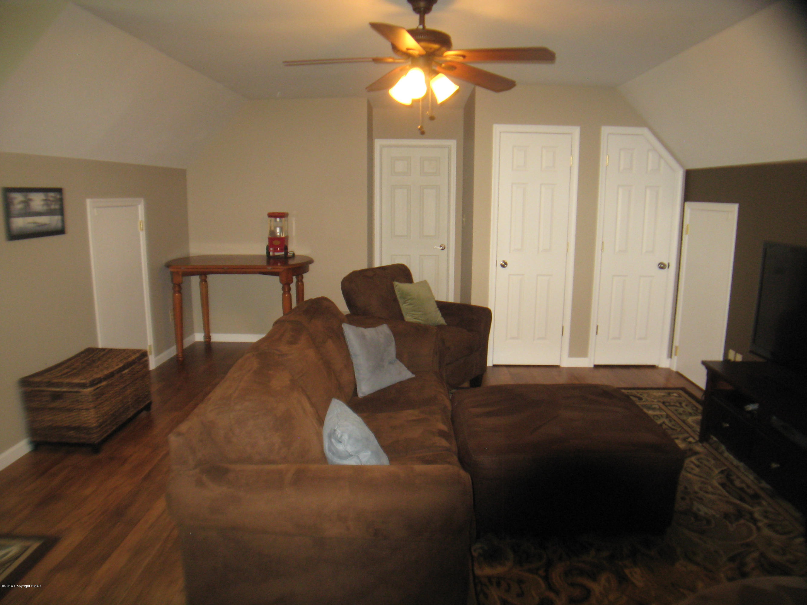 400 Evergreen Road Lehighton, PA 18235 - Photo 21 of 42 2nd floor family room