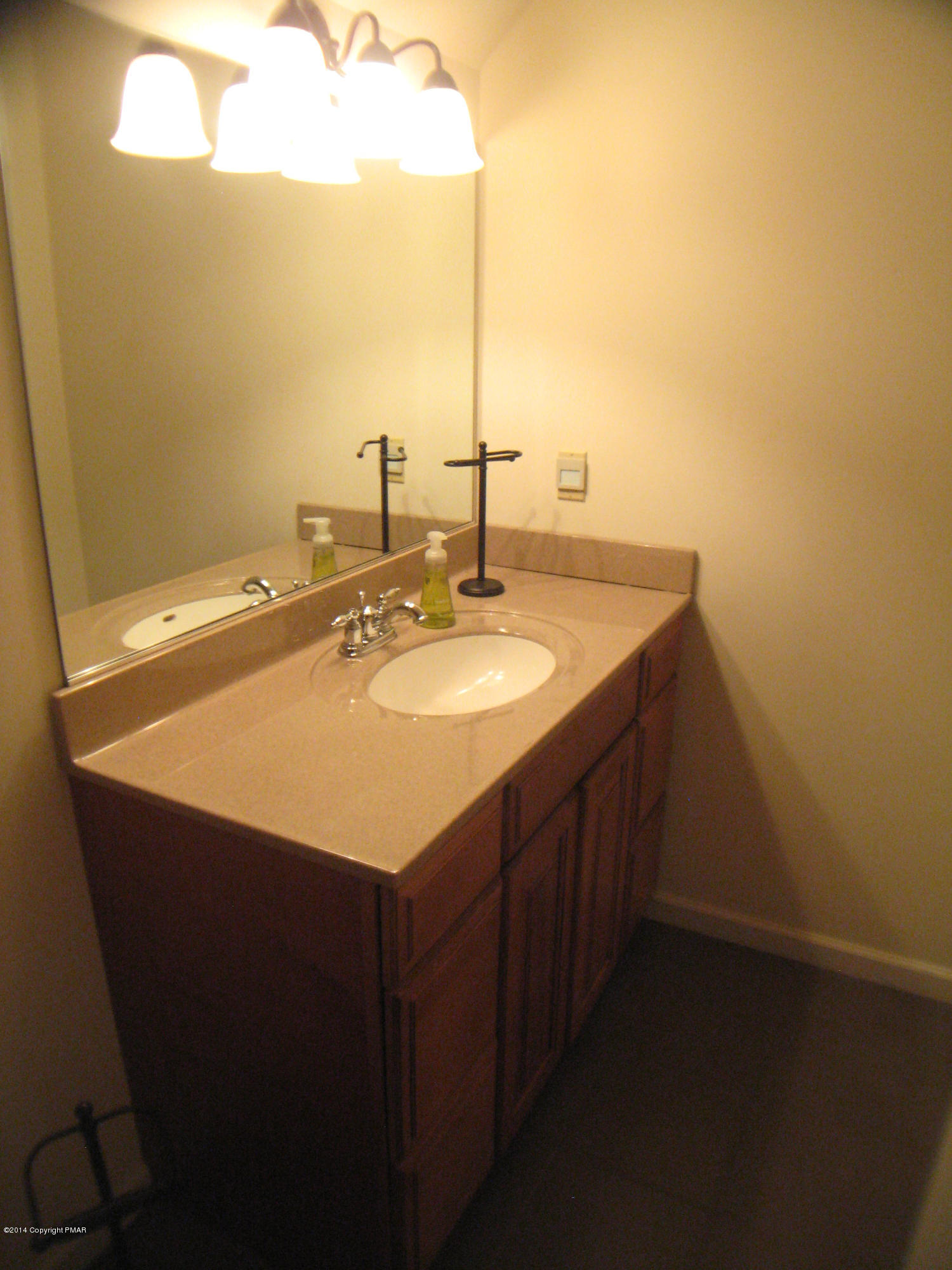 400 Evergreen Road Lehighton, PA 18235 - Photo 24 of 42 vanity
