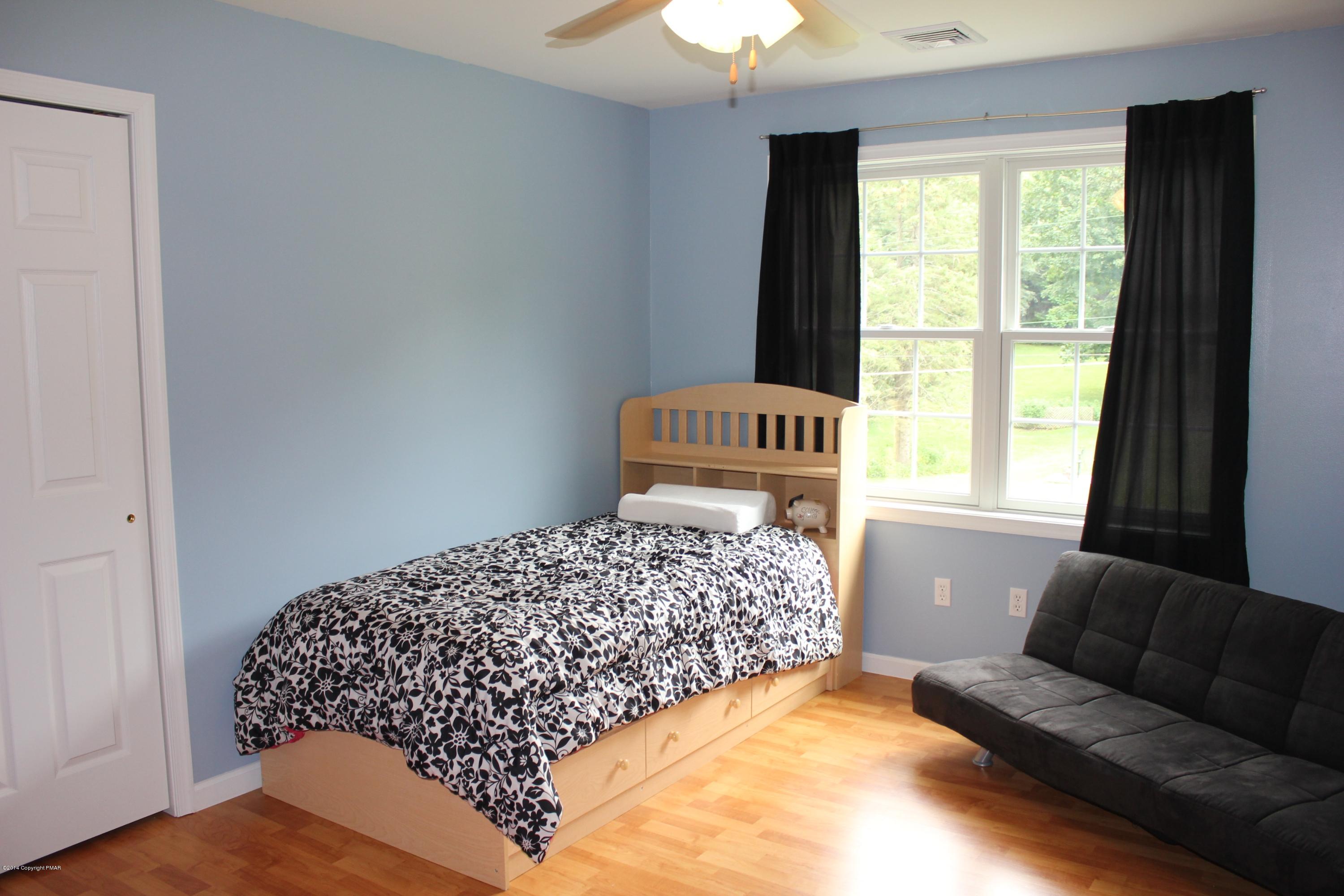400 Evergreen Road Lehighton, PA 18235 - Photo 36 of 42 2nd bedroom
