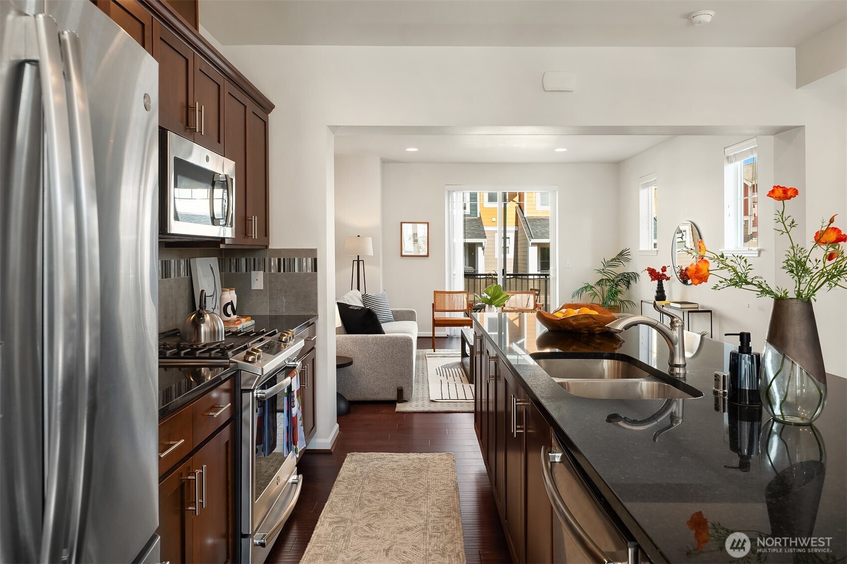3280 Southwest Graham Street, Unit 601 Seattle, WA 98126 - Photo 11 of 40