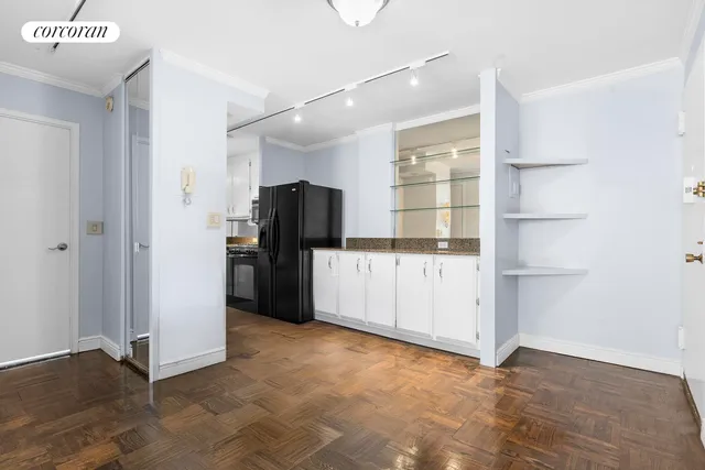 $585,000 | 301 East 22nd Street, Unit 8R | Gramercy
